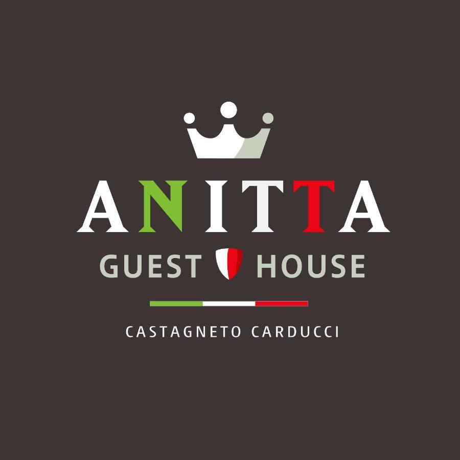 Anitta Guesthouse Кастането Кардучи Екстериор снимка