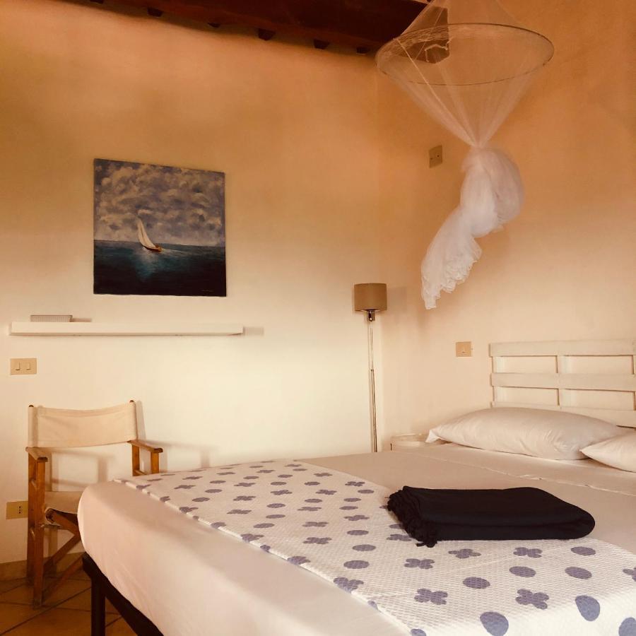 Anitta Guesthouse Кастането Кардучи Екстериор снимка