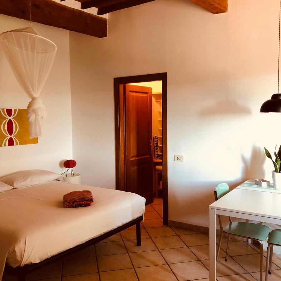 Anitta Guesthouse Кастането Кардучи Екстериор снимка